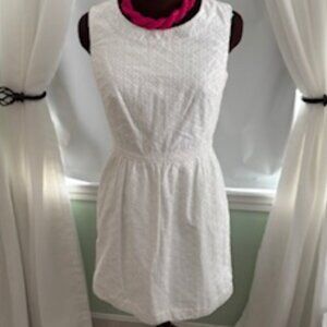 Vineyard Vines size 2 sweet white dress